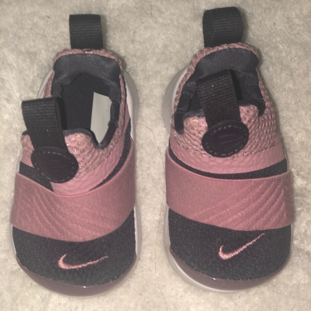 Baby girl Nike